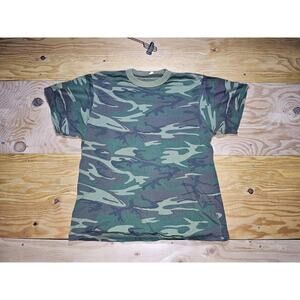 Woodland Camoflauge Made in USA Green T-shirt Sz L Vintage